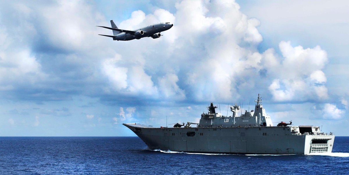 COMAUSFLT's tweet photo. @Australian_Navy #IPE17 ships exercising with colleagues above and on the sea. #FighttoWin https://t.co/cwRv2toqYw