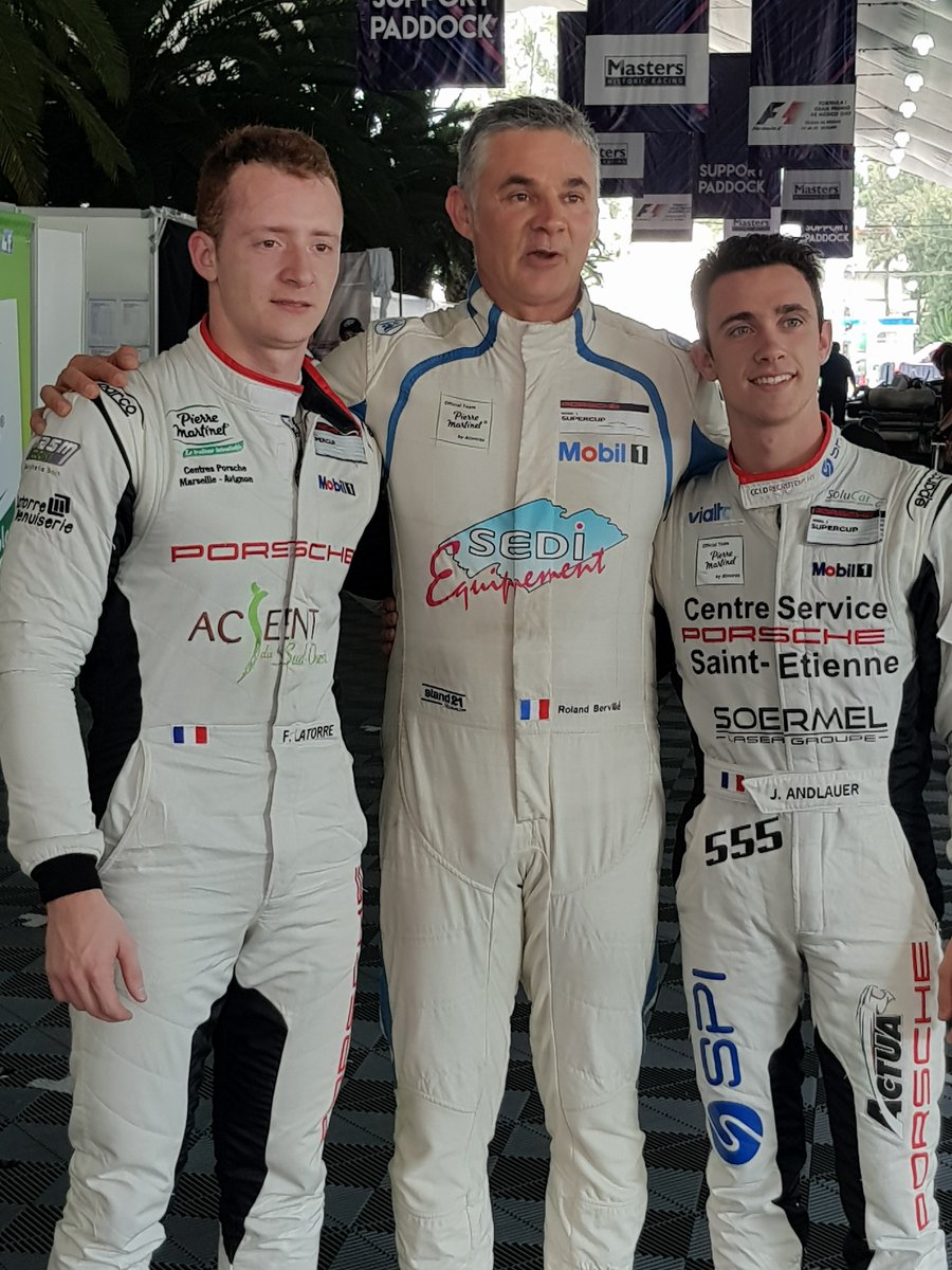 FlorianLATORRE's tweet photo. #PMSCmexico Bravo Roland Bervillé qui devient champion B en @PorscheSupercup Mobil1 entouré de @JAndlauer et @FlorianLATORRE
photo S.L https://t.co/z7qw9gPJaz