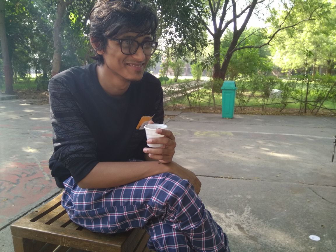 Studio7Mica's tweet photo. @AmartyaOfficial just reached campus! We're treating him to tea @ Chhota. He's visiting #MICA for the first time!
#Studio7Verve #Indiemusic https://t.co/vQ77w5zgcV