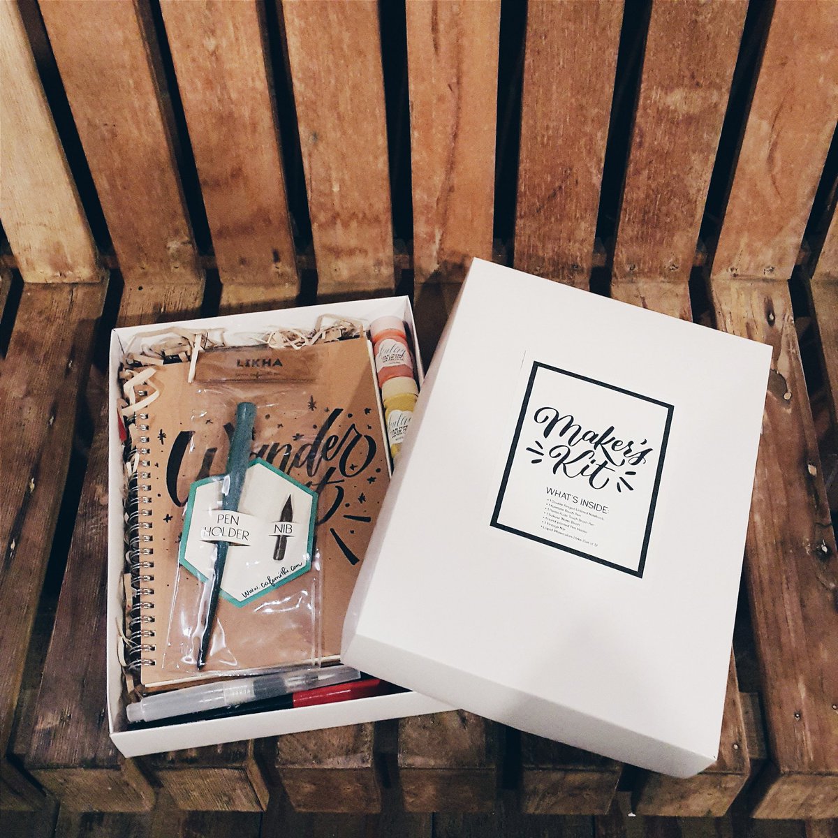 CafeMithi's tweet photo. New MAKER'S KITS now available at @cafemithi Sikatuna! 😍

What's inside:
● Double ringed unlined notebook
● 1 vintage nib
● 1 hand-painted pen holder
● 5 liquid watercolors/inks
● 1 waterbrush
● 1 Kuretake Fudebiyori brush pen
● 1 Pentel Fude Touch brush pen
 #makerskit https://t.co/Wia1cQWmtk