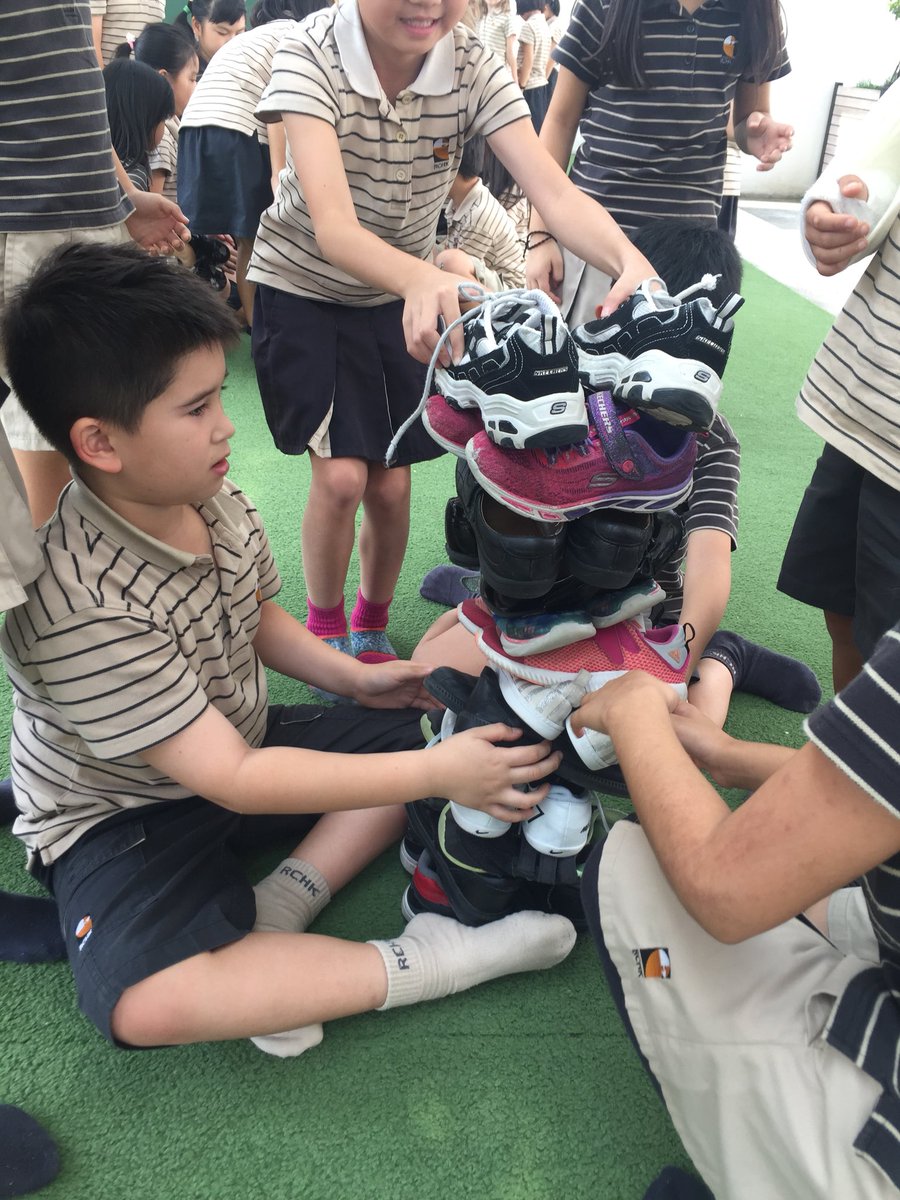 sarahfitz1985's tweet photo. Working on our team building strategies in preparation for Camp tomorrow! #rchkpyp #teamwork #collaboration https://t.co/344Do1toAs