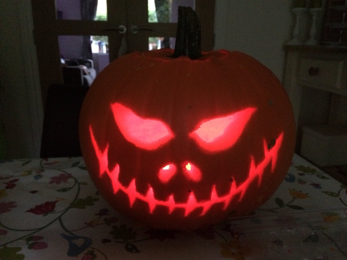 Our meeting tonight 7.30pm is 🎃 pumpkin carving! Who's joining us? 👻 🕷 😊 #pumpkins #spookywi #wialvechurch