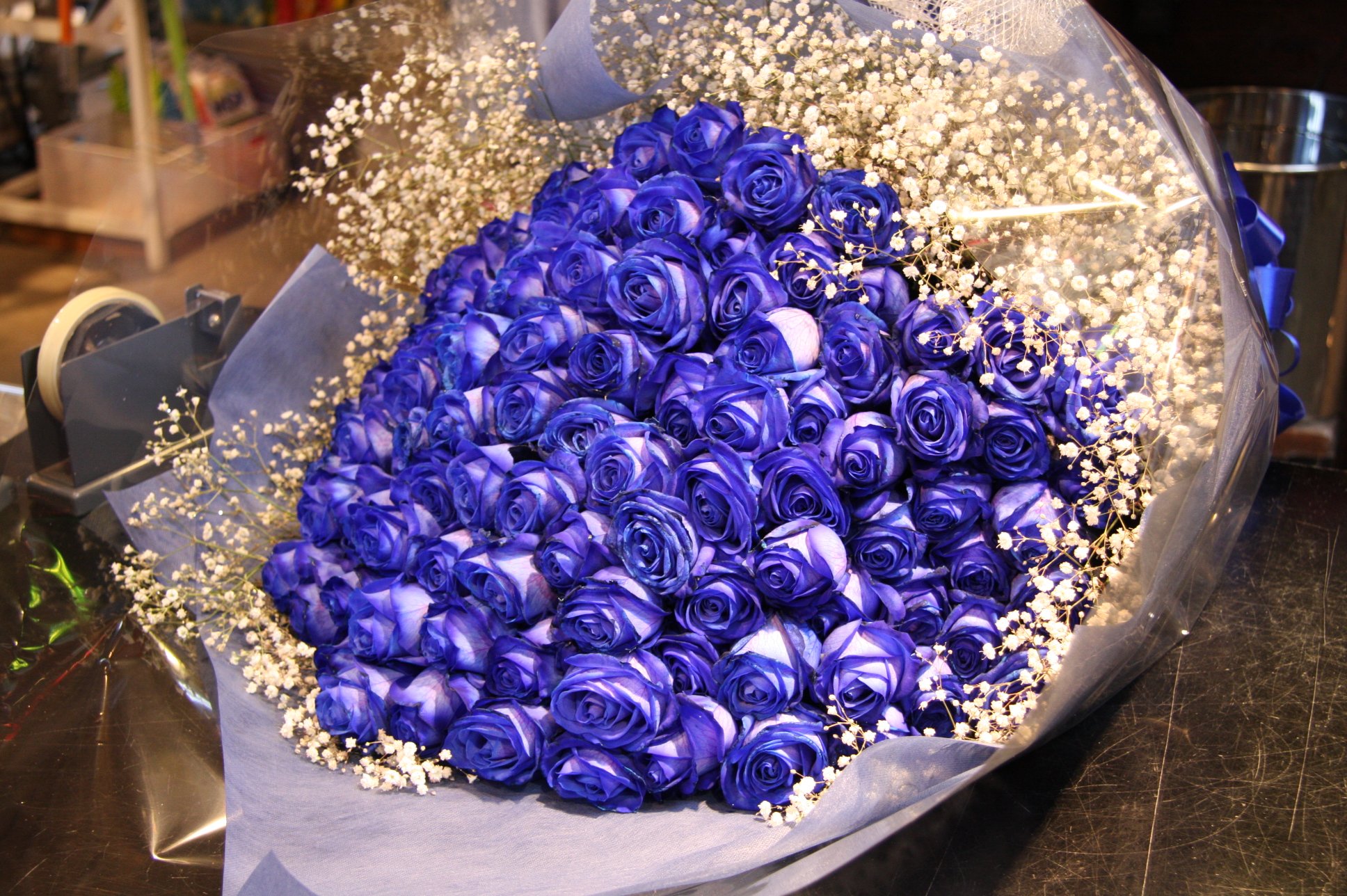 ローズショップ 青いバラの花束 青薔薇の花言葉 は 可能性 T Co Gv5jrnhxtz 0266 28 11 全国配送可能