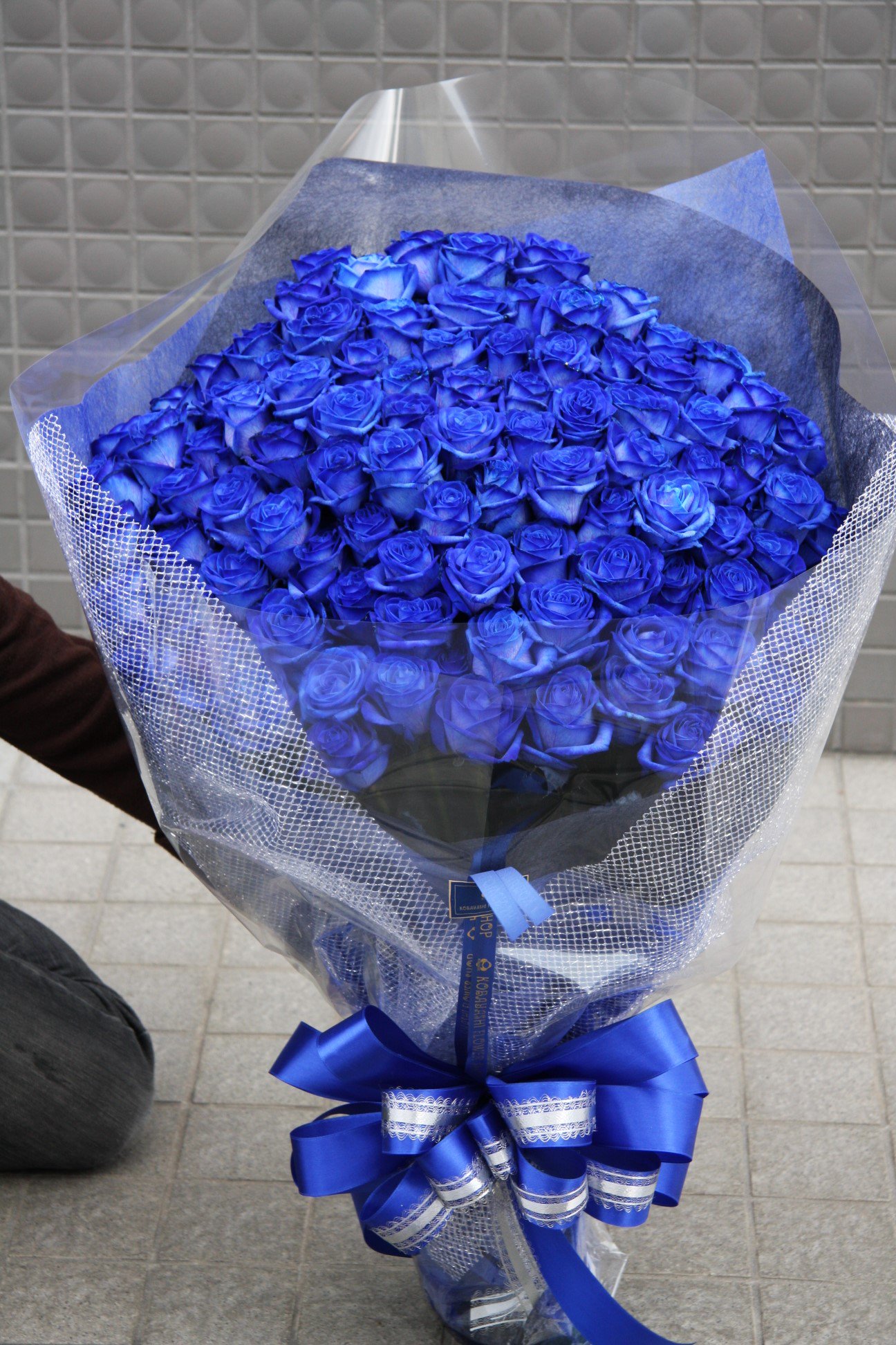 ローズショップ 青いバラの花束 青薔薇の花言葉 は 可能性 T Co Gv5jrnhxtz 0266 28 11 全国配送可能