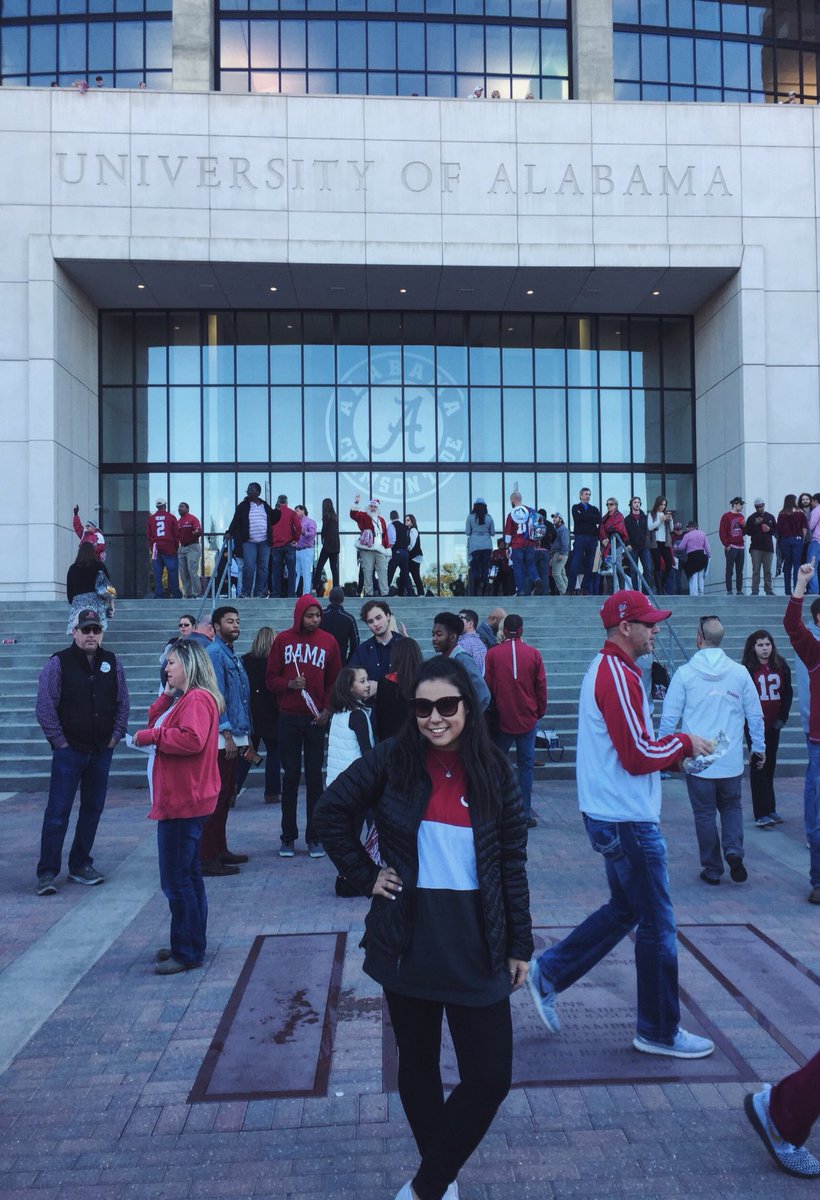 tani_song's tweet photo. beyond excited to announce that i️ will be attending the school i’ve been dreaming of since i️ was a little girl! #ROLLTIDE #BABY 🐘🐘❣️❣️ https://t.co/gqW7lIevhR