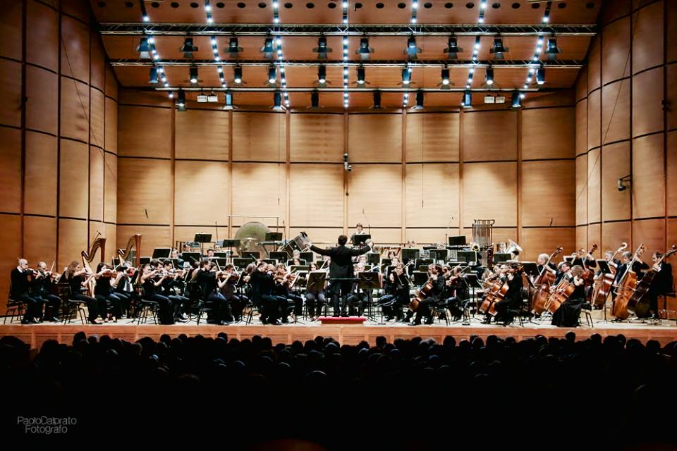 Sinfonica_mi's tweet photo. Continua il ciclo delle Sinfonie di #Mendelssohn con l'Orchestra Verdi! 

Info su https://t.co/j7b0ZYoR4R

#laVerdi #Milano #TopClassical https://t.co/6Kx9iwrCXg