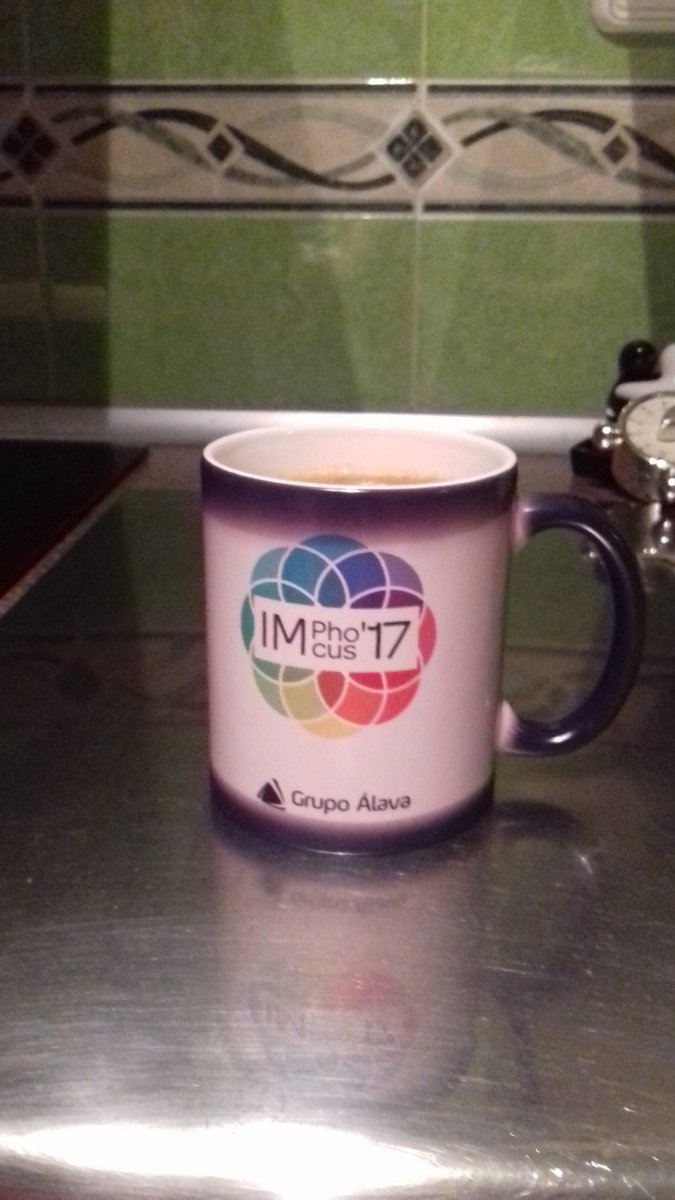 JorgeDepe's tweet photo. Regalos molones de #IMPhocus17 by @grupoalava.
Beberte el café con grandes ideas de futuro. https://t.co/zSodvLiUMw