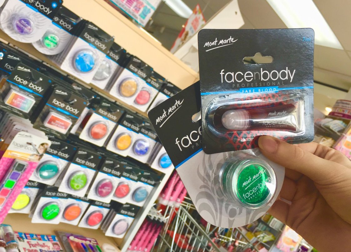 PortMallNews's tweet photo. Get ready with us this Halloween! Come check out our large range of body art supplies, including fake blood and face paint kits! https://t.co/kgnvHgDEMU