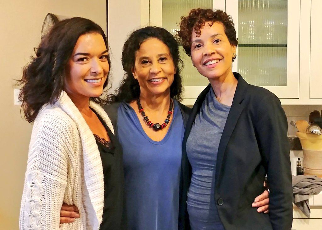 natashayounge's tweet photo. My amazing #KNOWMovie family - (@LynndiScott) & Diahnna Baxter.
#shortfilm #LGBT #inclusion https://t.co/uViMDfG7Rq
