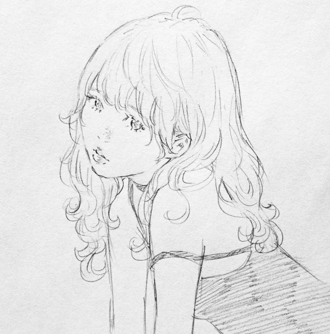 髪を肩に落とすように描く。 