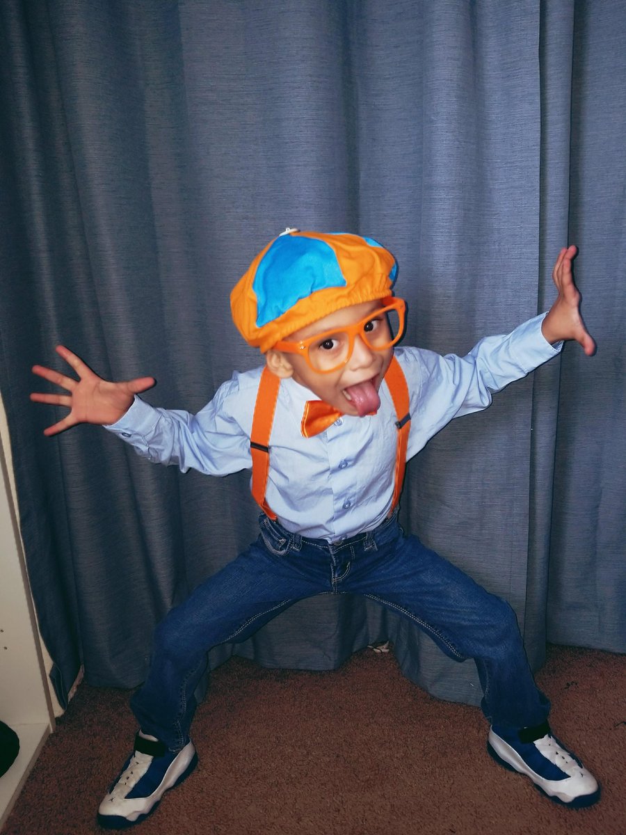 EstrellaQ_'s tweet photo. My son, LeBron, as @BlippiOfficial for Halloween!! #BlippisNumberOneFan #MiniBlippi https://t.co/2zKHFhoYpt