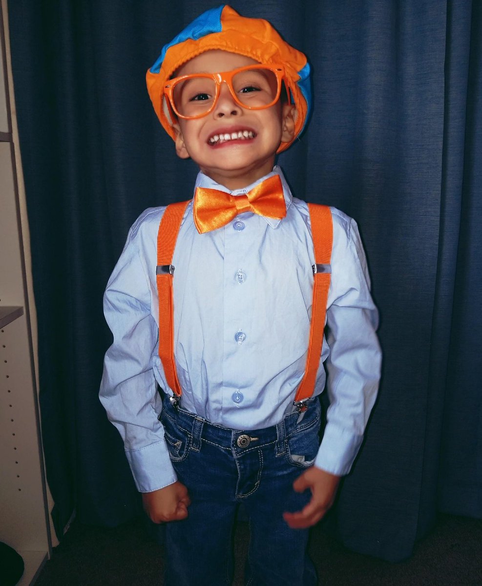 EstrellaQ_'s tweet photo. My son, LeBron, as @BlippiOfficial for Halloween!! #BlippisNumberOneFan #MiniBlippi https://t.co/2zKHFhoYpt