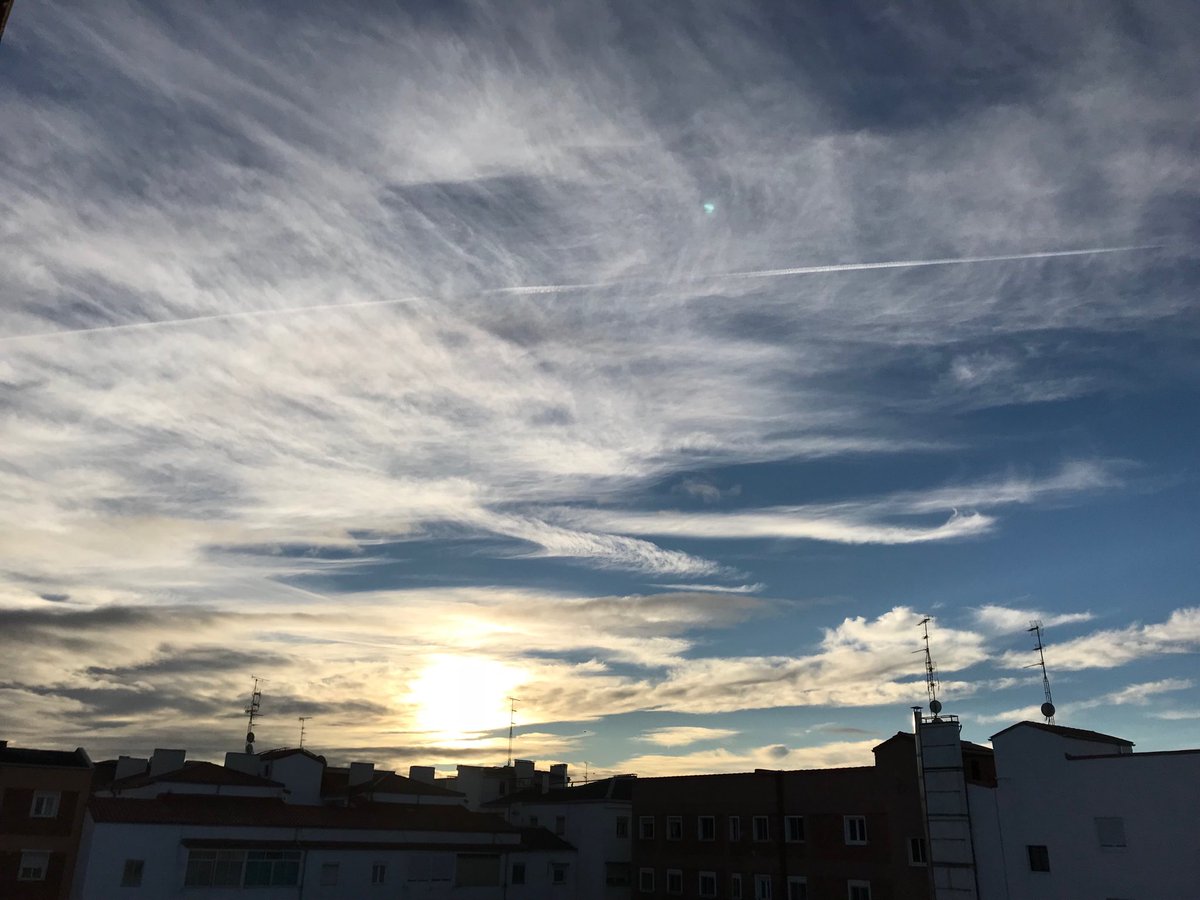anthonito4u's tweet photo. Good morning #PucelaCity
#ComparteTuAmanecer https://t.co/WJ8WyQ6o6Q