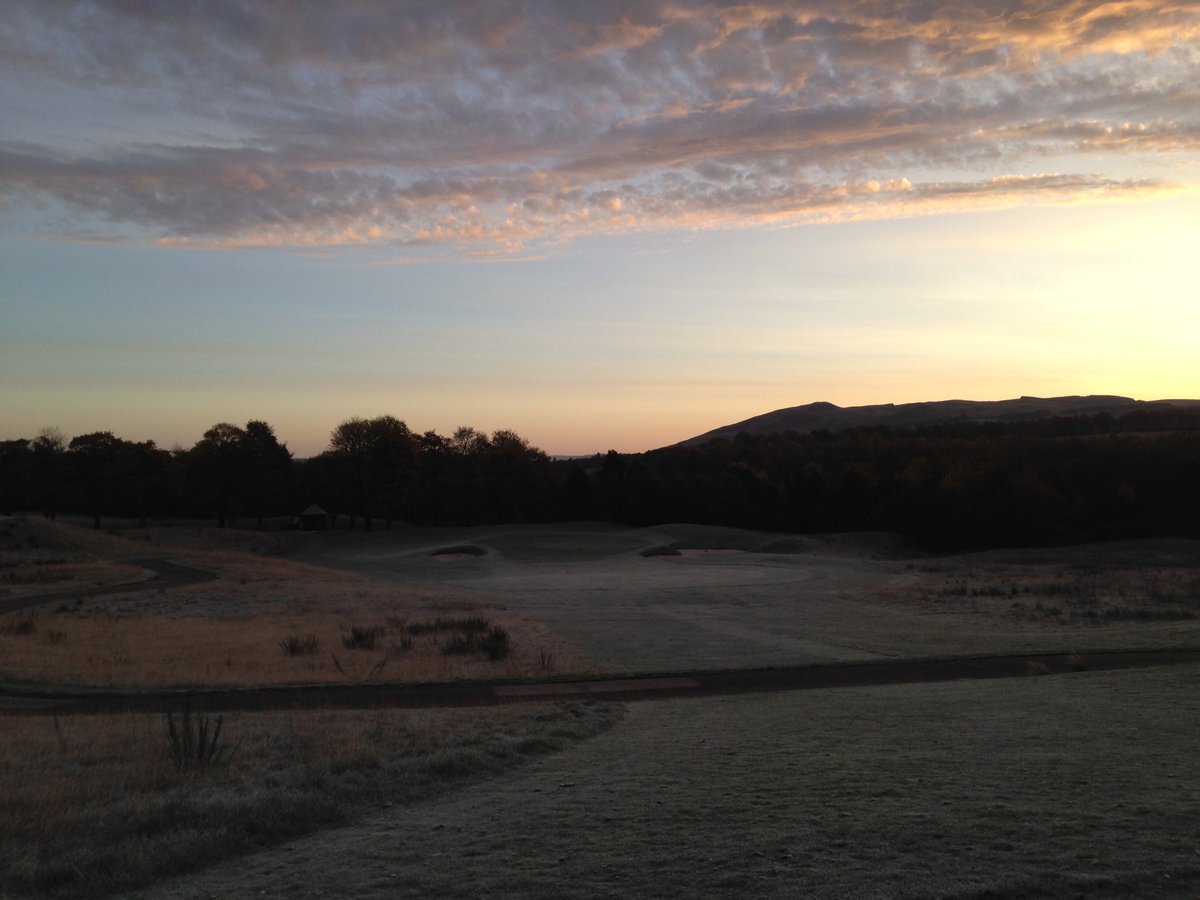 It's a chilly start to the week over the Centenary <a href="/Gleneagleshotel/">Gleneagles</a> -1.8 this am Goung to be a wee wait before those cylinders can turn 😎👍😳