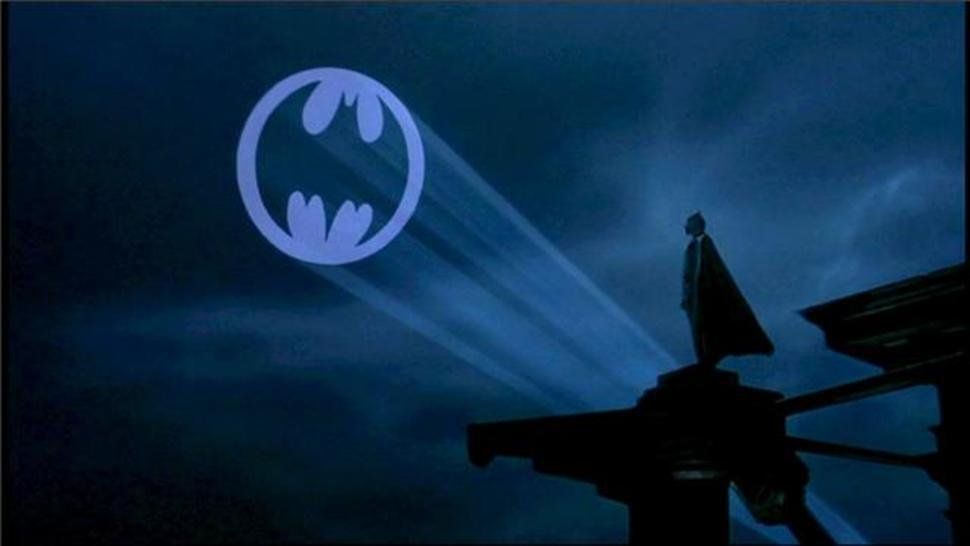 OnePerfectShot's tweet photo. BATMAN (1989) 

DP: Roger Pratt 
Director: Tim Burton
#HalloweenShots https://t.co/JKAsejkTvU