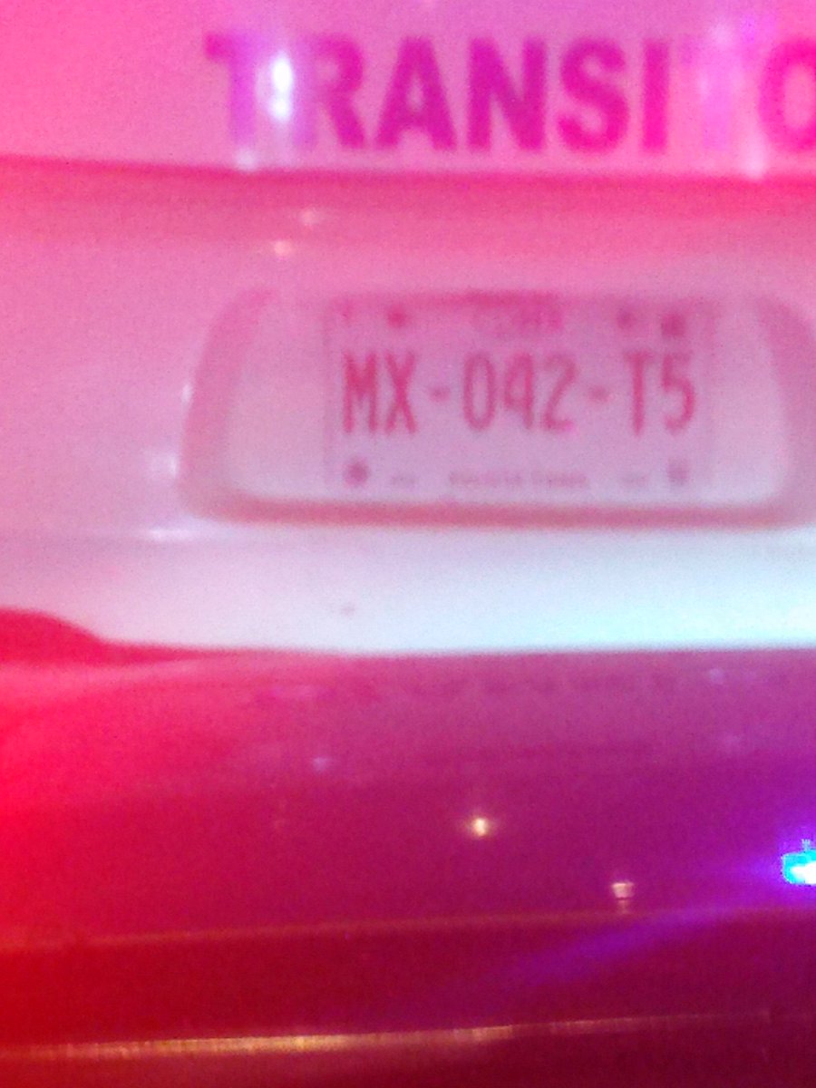 GustavoJB_W777's tweet photo. @SSP_CDMX que se hace en estos casos ? No hay lineamientos a seguir?, Según se hay  formas que marca el reglamento para multarte... Y ahí q? https://t.co/EhUY7hZxIa
