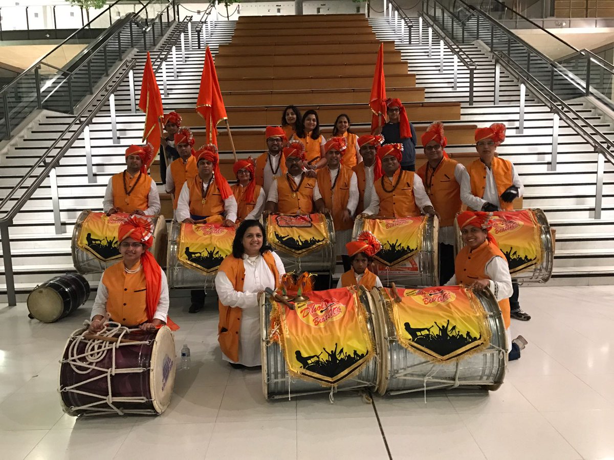 Dholbeatsuk's tweet photo. London Mela.  Parade with lights https://t.co/oo9tKZsCD5