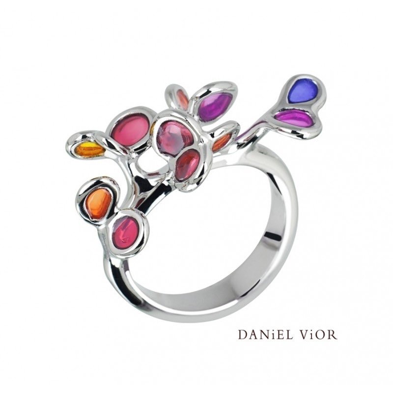 DiamondRocksOCS's tweet photo. Handmade Daniel Vior Branca Collection in Barcelona at https://t.co/S4bpTzmxn3
#barcelona #pendant #handmade #models #jewellery #love #happy https://t.co/XEvgWvlMka