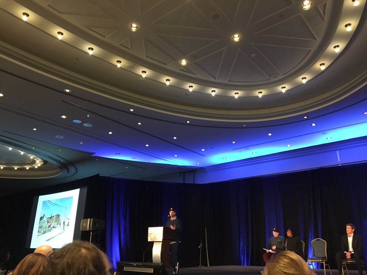 kresgedetroit's tweet image. Erik Howard of #thealleyproject sharing with #GIArts "funding for the creative product is really about the creative process."
