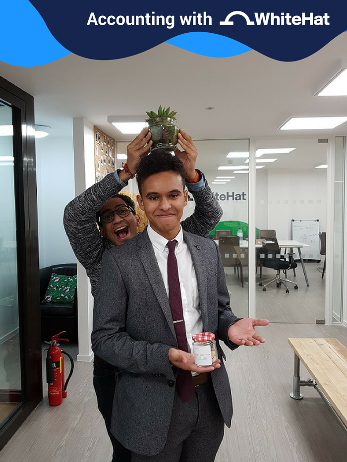 JoinMultiverse's tweet image. Job of the day: Apply for our #TraineeAccountant #Apprenticeship w @AccountantsN13 in Palmers Green #London &amp;gt; buff.ly/2xzKxfR #AAT