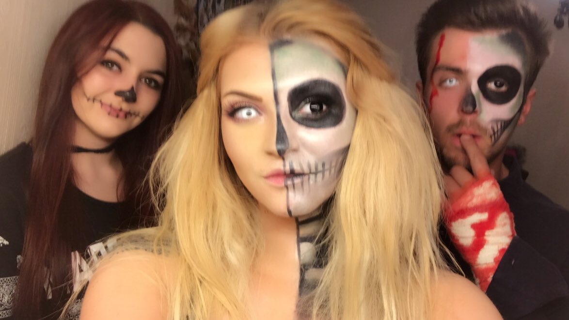 ParisBellx's tweet photo. 🤖���🎃☠️👽 https://t.co/2BM8DtoR1x