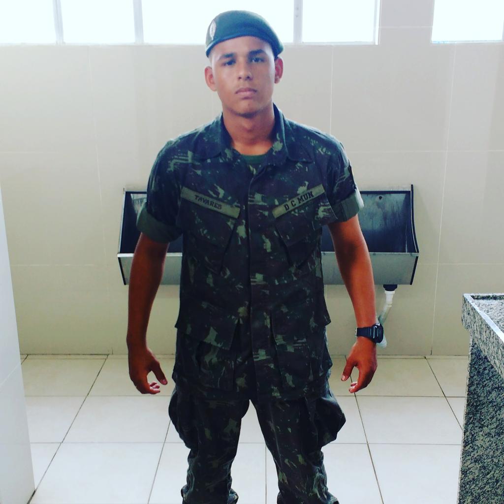 BMunniZz's tweet photo. Hoje �� nosso dia!!
Dia do material bélico!!
#Matbell 🇧🇷🇧🇷 https://t.co/2gr3PbgyAc