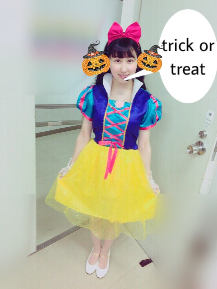 山本 杏奈 On Twitter 今日はハロウィン前日 ということで 杏奈の歴代コスプレ 白雪姫 シロ クレヨンしんちゃん よくわからない 笑 サリーちゃん みんなあした仮装するのかな
