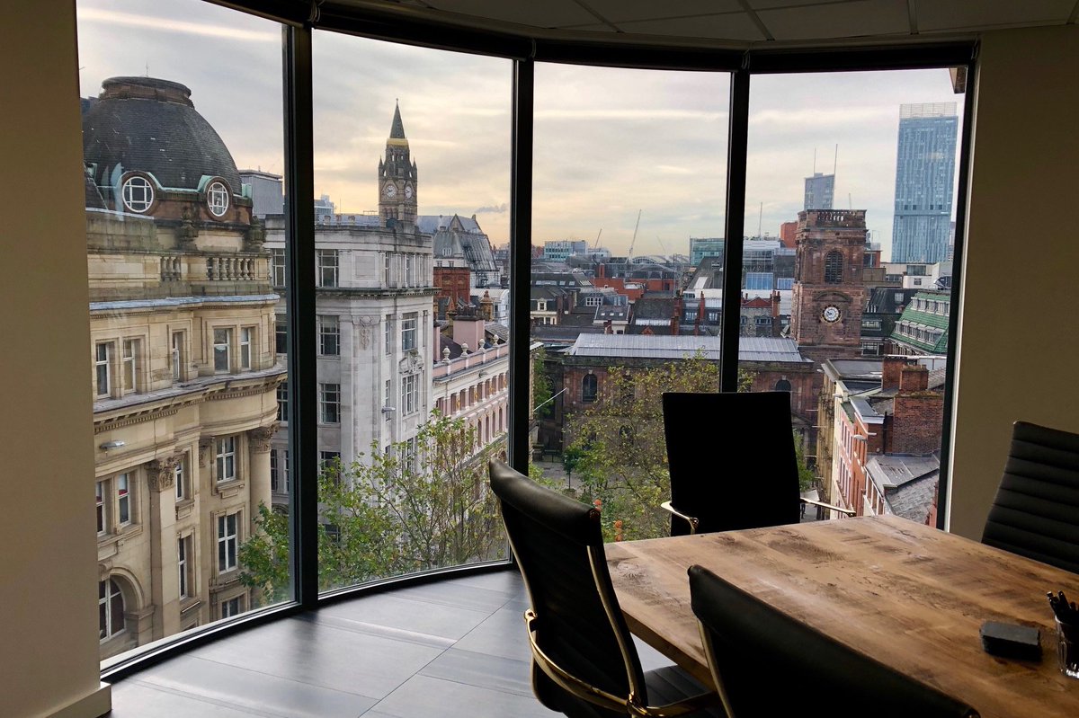Space48ers's tweet photo. We love the panoramic views of #Manchester from our meeting room window, especially in the morning as the city comes alive! #InvadingMCR https://t.co/WfpB1K3UTc