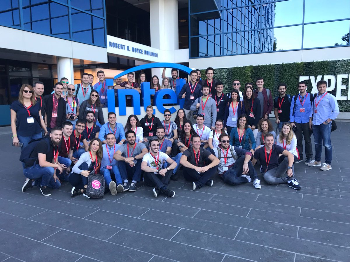 cINCREA's tweet photo. Nuestro #yuzzer #uji Joan nos envía fotos del viaje a Silicon Valley. @UJI_Empren @Yuzzing @UJI_noticias https://t.co/zHsVRsx1xl