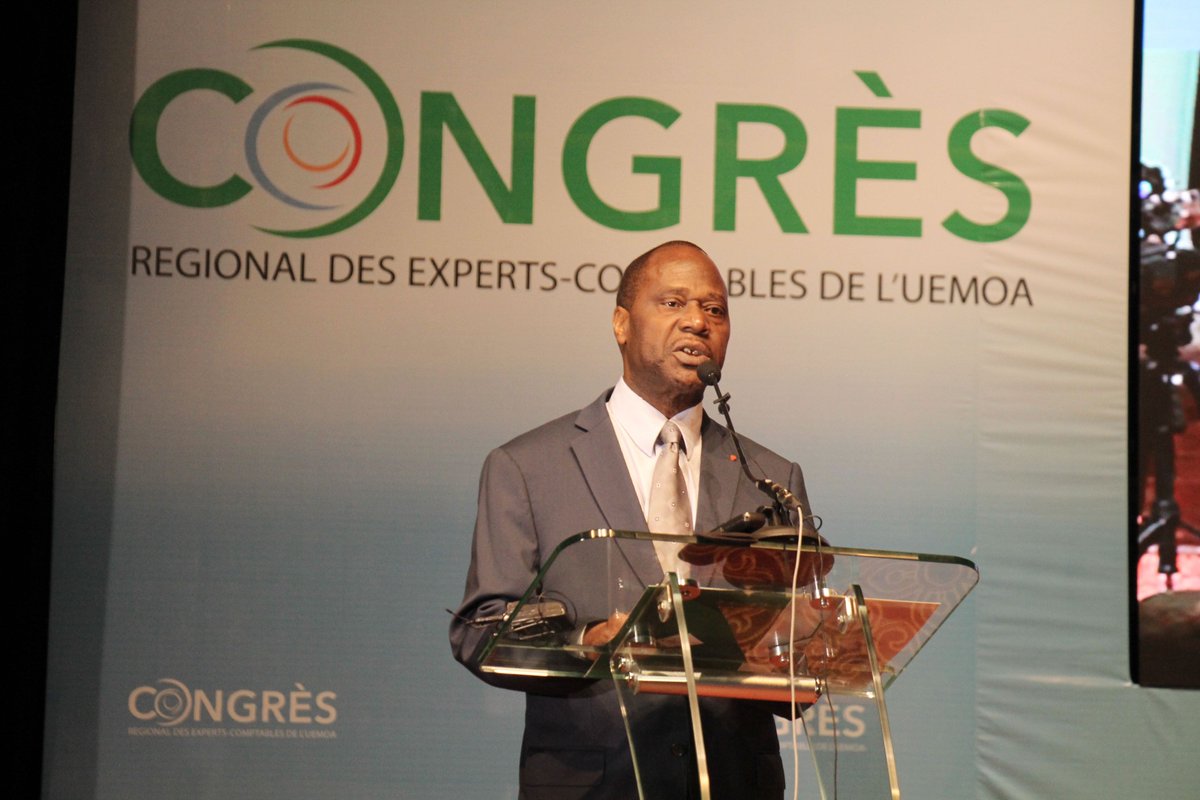 OEC_CI's tweet photo. Les experts-comptables de l' #UEMOA s'engagent à travailler avec les administrations publiques https://t.co/OBieiR7RtQ https://t.co/SkjQc1okGK