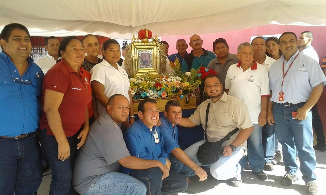 VRADunermb's tweet image. El personal Unermbista recibe con esplendor, fe y tradición a la Santísima Virgen del Rosario