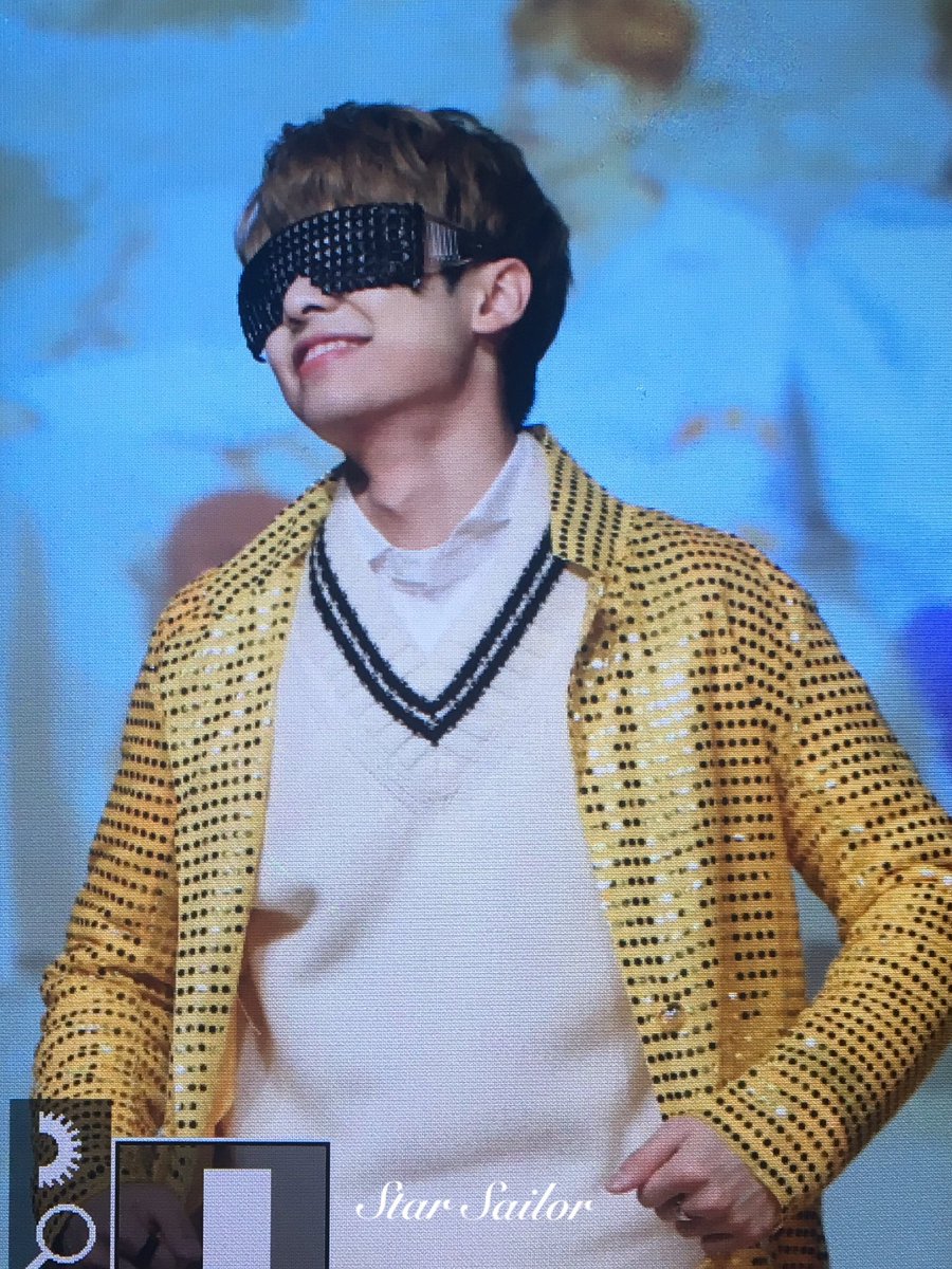 StarSailor_0917's tweet photo. 171030 GS fresh 팬싸인회 프리뷰
#MXM #김동현 #동현 💎 https://t.co/shlpWyTkbT