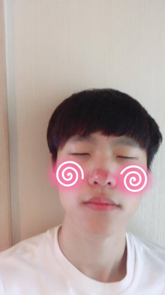 JinAirGW's tweet photo. [진에어그린윙스 사진미션4탄 기호5번 소환1]

우리 소환이가 미션참여를?ㅠㅠㅠㅠㅠ��?
코가 빨개요!!! 6개중에 잘나온거 골라주세여~~
(귀찮으니까.. 다올려버리자!)
#사진미션3탄 #기호5번 #소환 https://t.co/Jvhg89cH9P