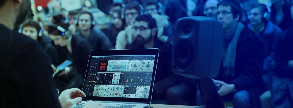 Komplete tweet media