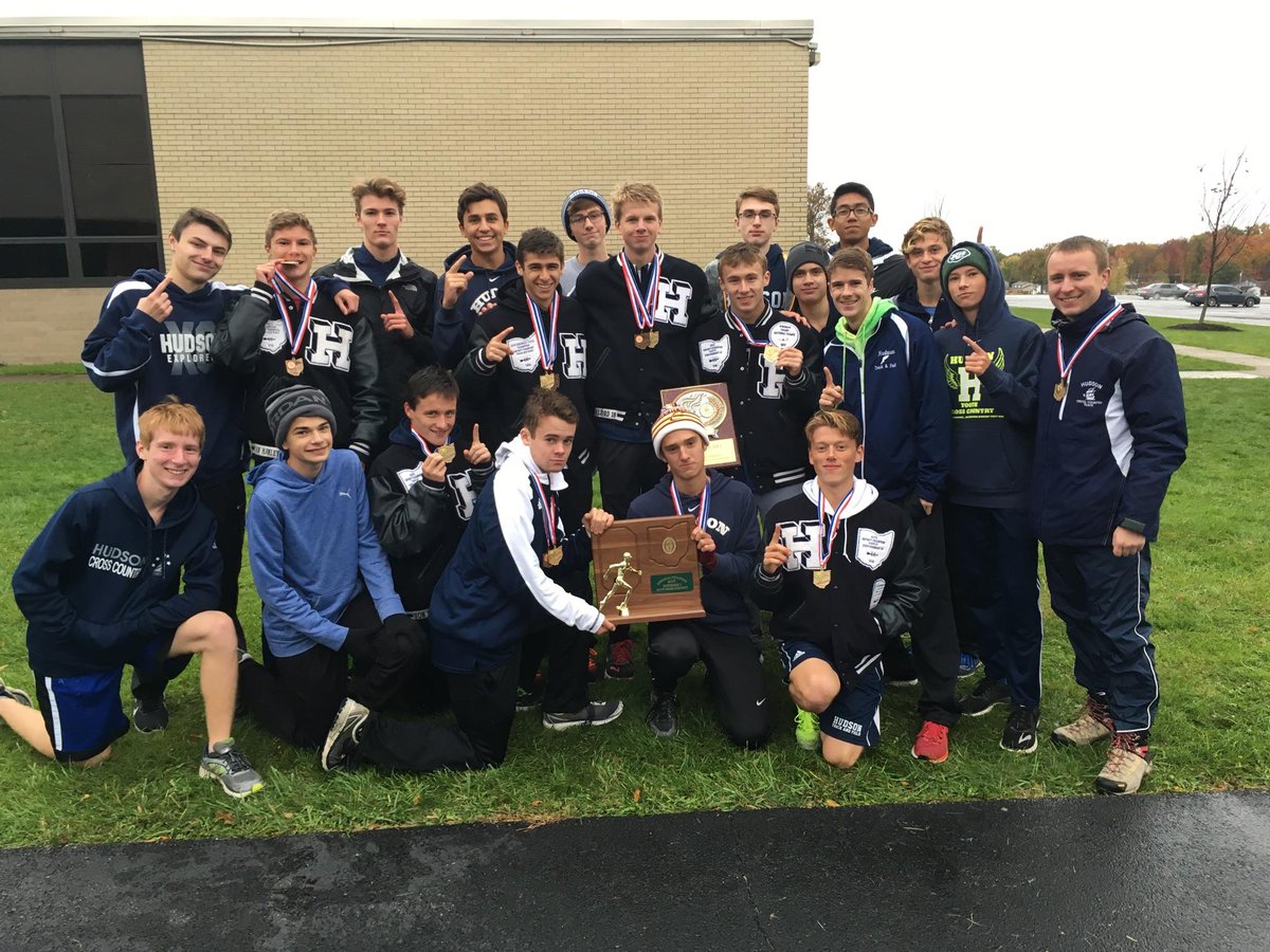 Boys XC - REGIONAL CHAMPS !! #Rollhud