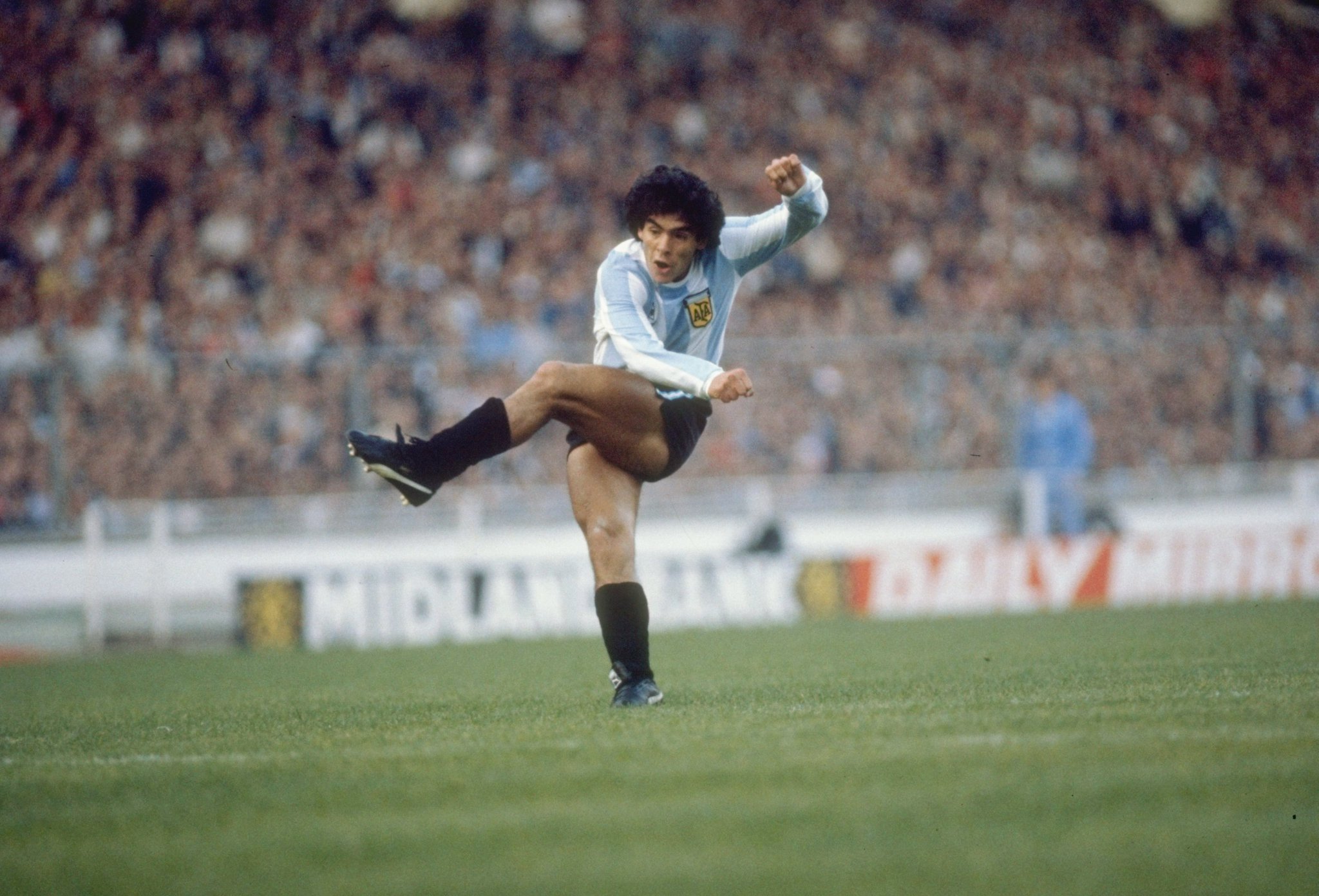 Happy 57th birthday to one of the world\s most legendary players Diego Maradona!  