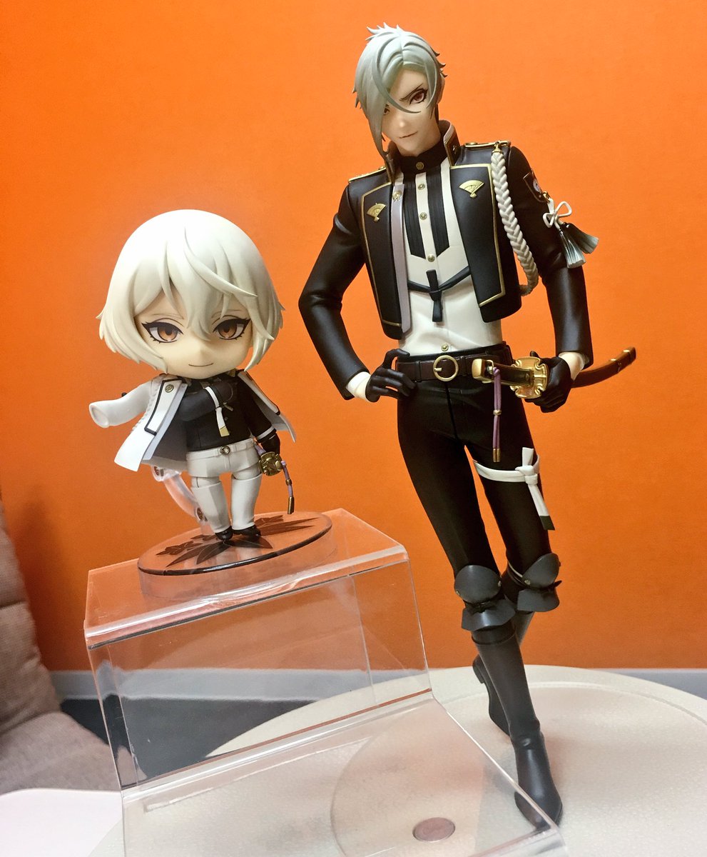 生放送をご覧いただきありがとうございました！また来月お会いしましょう◎ #刀剣乱舞 #とうらぶ #orangerouge 

【1/8スケールフィギュア 膝丸】【ねんどろいど 髭切】10月31日（火）おひる12時から案内開始です！