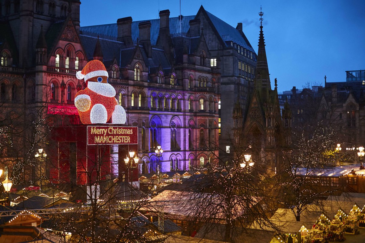 Santa is back and he's celebrating his tenth birthday!  And all he wants is for you to follow his twitter <a href="/McrSanta/">Manchester Giant Santa</a>