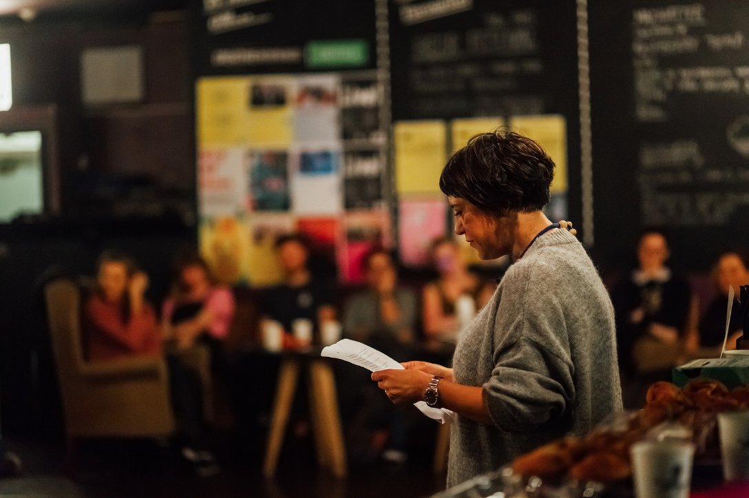 CM_Sheffield's tweet image. Last Friday @i_am_auriel and her captivated audience wonderfully captured by @HELLYFLETCHER flickr.com/photos/creativ… #cmpioneer #cmsheffield