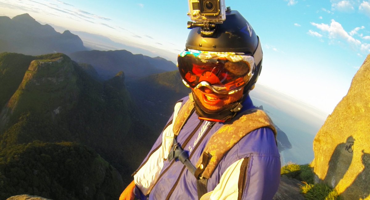 BASEtheMovie's tweet photo. How about this for some #MondayMotivation? #BASEJumpers get the best views! #BASEMovie on #iTunes worldwide 6 Nov!
https://t.co/NmEMWTzt5j https://t.co/ZZ1knrinPQ