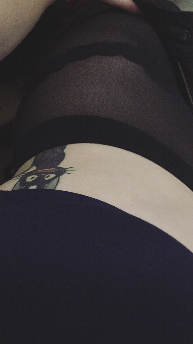 MaoriMnz's tweet photo. Rien à voir avec vos photos parfaites mdr moi même mes #BestNudes2017 elles sont chelou 
Allé salut https://t.co/ocnJNANHFz