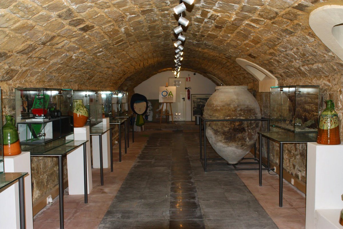ConocesJaen's tweet photo. Jaén es el paraíso del óleo turismo! Ven a Úbeda y acércate a su Centro del Olivar y el Aceite!  https://t.co/F10HmMRkKz https://t.co/wikkMF9agE