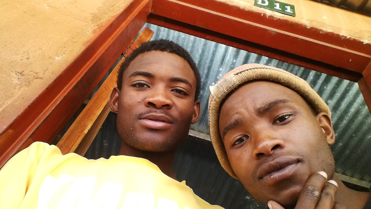 Lildx4's tweet photo. Me and my hommie panstu
#VIMCB
#LilDxMof
#Chargo https://t.co/hr4JJUtJXA