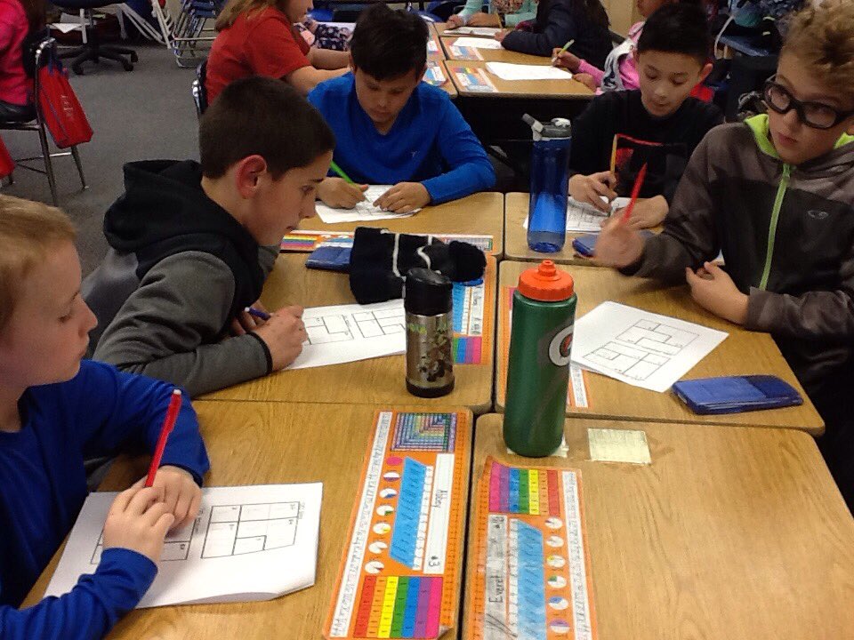 MrsLongTech's tweet photo. 5th grade Math Club is doing KenKen puzzles! @MrsCionisClass #patton25 #pattonmathclub https://t.co/PZf14VCjiD
