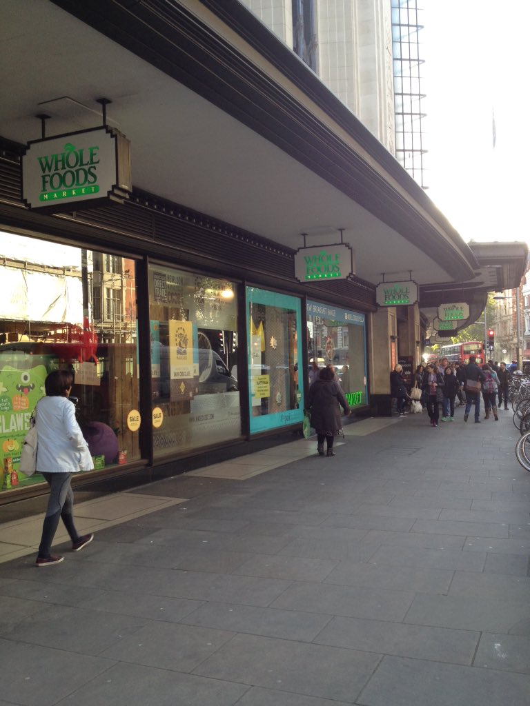 ClearspringUK's tweet photo. We're sampling #Matcha #tea @WholeFoodsUK in #HighStreetKensington #today ! Come and try๐ #JustAddMatcha #organic https://t.co/Z7rE2FIuQ5