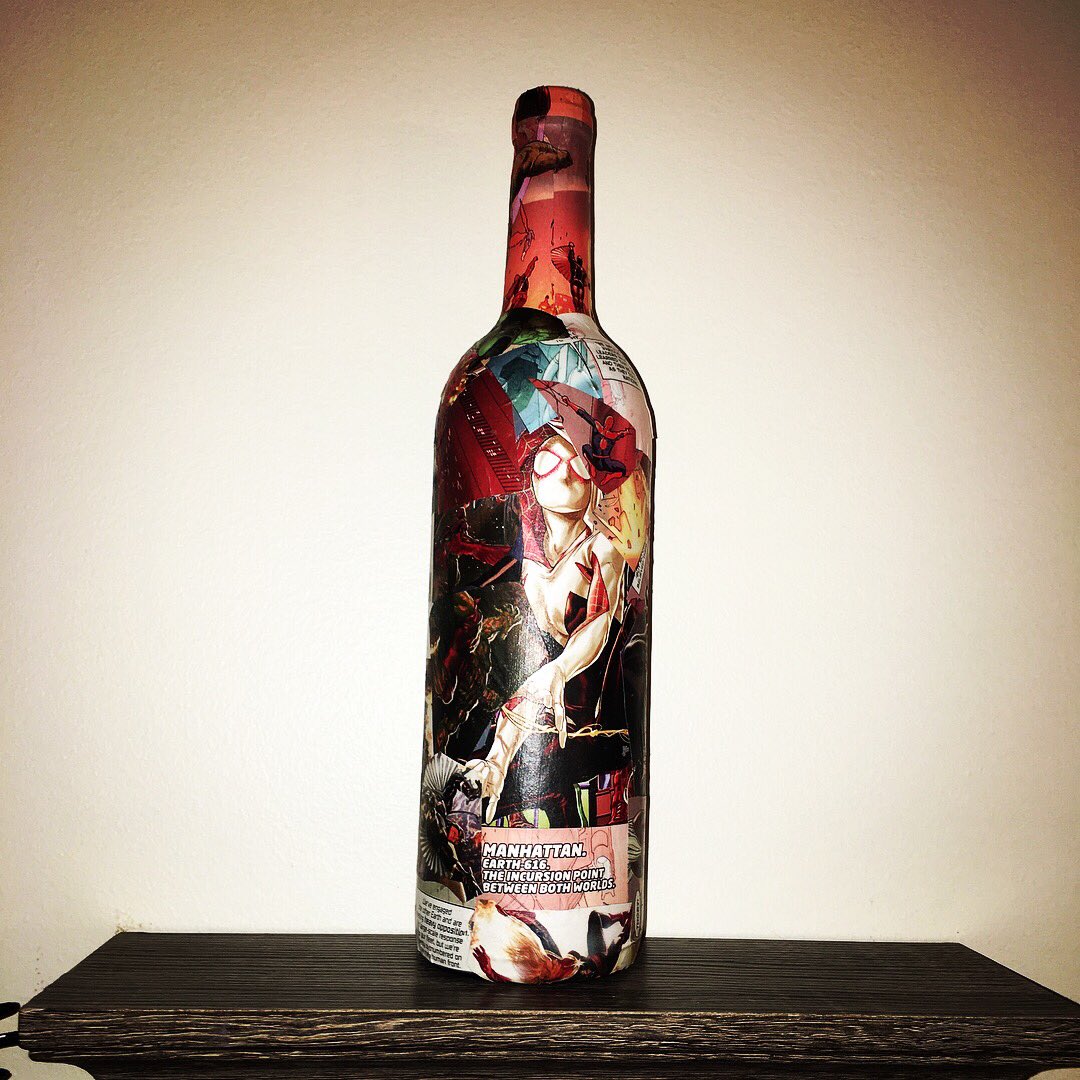 harlq0805's tweet photo. Available on my #etsy shop #GeekChicHome #MarvelUniverse #SecretWars #SpiderGwen #Spiderman #Avengers #Winebottledecor #PumpkinPatchSign https://t.co/hzX9pjkB2g