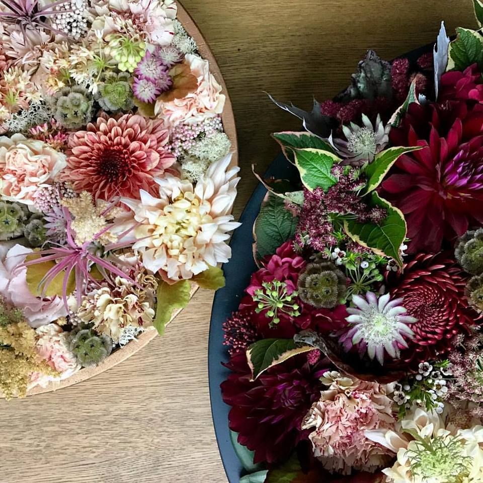 New ad on our florist jobs board. <a href="/VeeversCarter/">Veevers Carter</a> are looking for a Head Florist/Manager/Floral Buyer: bit.ly/2liD0QN