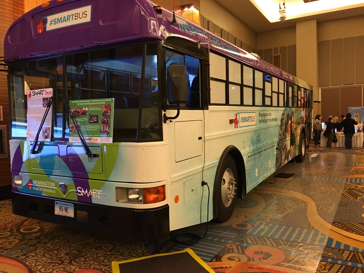 LMSMohegan's tweet photo. #CASLCECA2017 amazing conference! Check out the smart bus! https://t.co/Isw20qjIL6