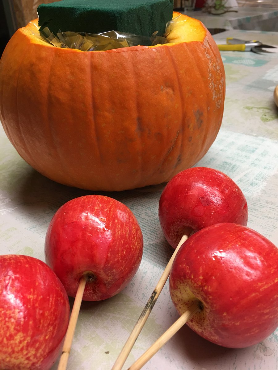 Getting ready for a Halloween theme flower arranging workshop PS Did you hear me on Heart FM today #famous #Flowers