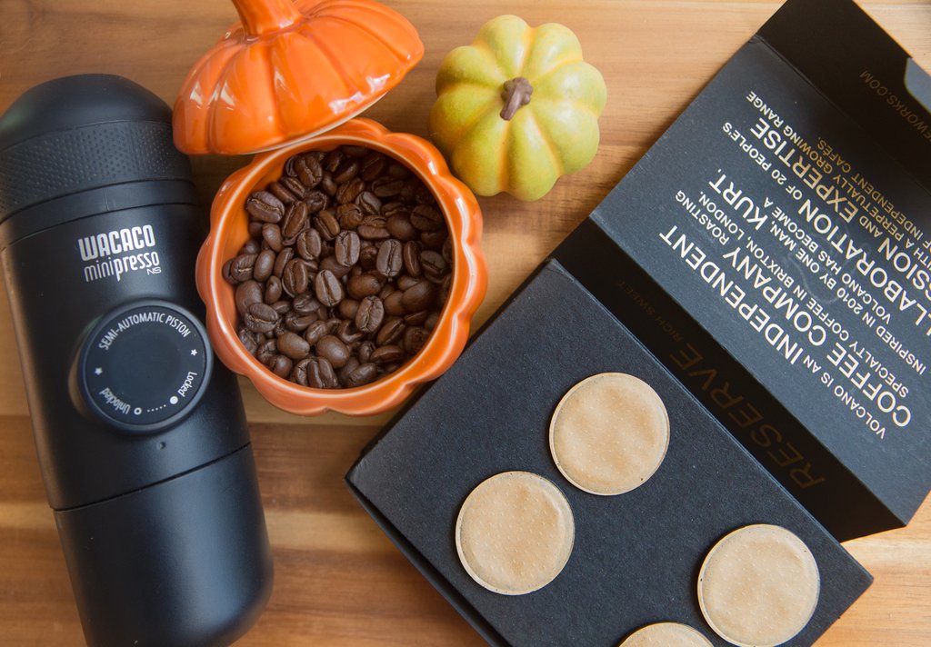 wacaco_ltd's tweet photo. RETWEET if you love compostable packaging like these Reserva pods from @volcanoathome ! Click for our review --> https://t.co/cJZ8hwBqge https://t.co/OvgyKQoPAp